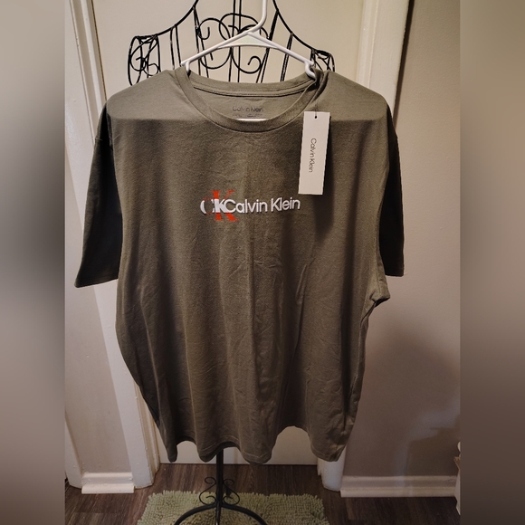 Calvin Klein Men's Tshirt XL Dusty Olive (NWT) - Picture 1 of 5